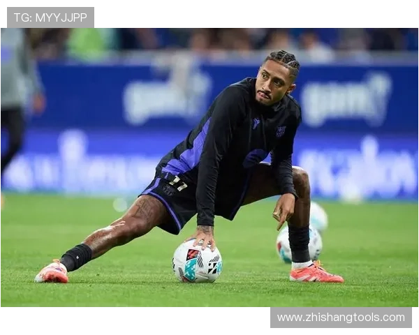 拉菲尼亚在欧战中重要进球里程碑，助球队表现稳健提升