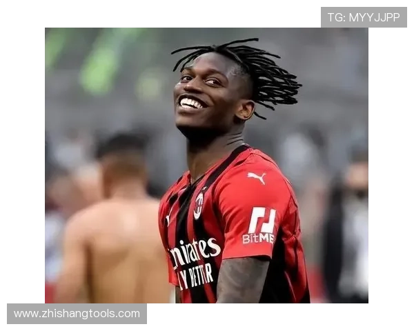 加纳乔与拉菲尼亚边路技术及冲击力对比分析