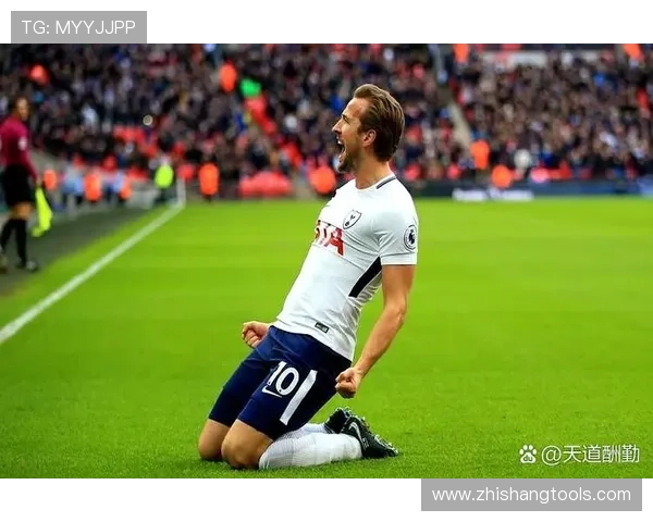 C罗 vs 凯恩:中锋能力与战术角色差异 C罗 vs 凯恩:中锋能力与战术角色差异